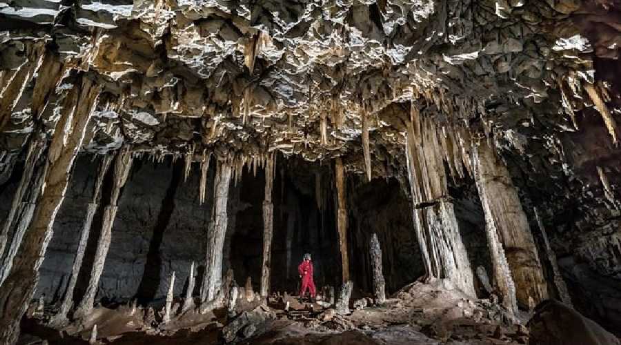 Bolsonaro libera destruição de cavernas para “alegrar sua seita”